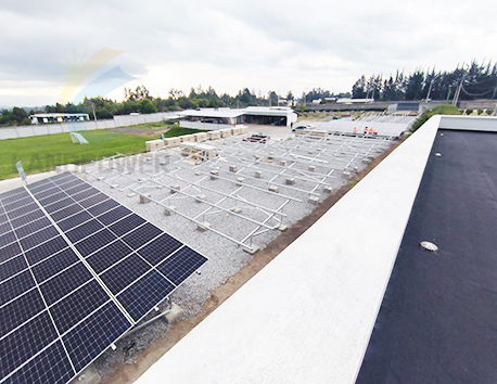 에콰도르 태양광 지상 장착 334.4KW 및 지붕 장착 231KW